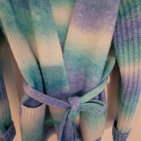 Ombre Cardigan with Belt - Picture 5 of 8
